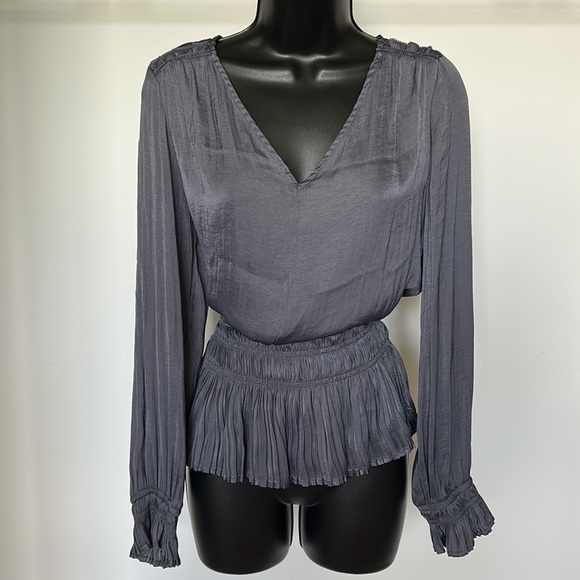 PHILOSOPHY Gray Satin V-neck Blouse, size Medium - Picture 1 of 16